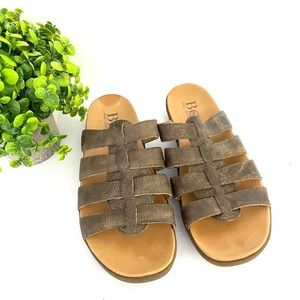 Born Lynae Womens size 8M Brown Leather Hand Crafted Comfort Slide Sandals